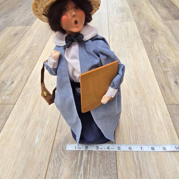 Byers Choice The Carolers Artist or Teacher 13" standing doll vintage 2000 - Picture 4 of 12